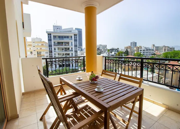 Flat In Nicosia's Centre ニコシア